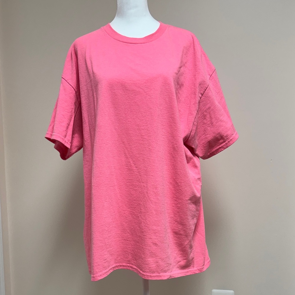 Gildan Pink Short Sleeve Tee